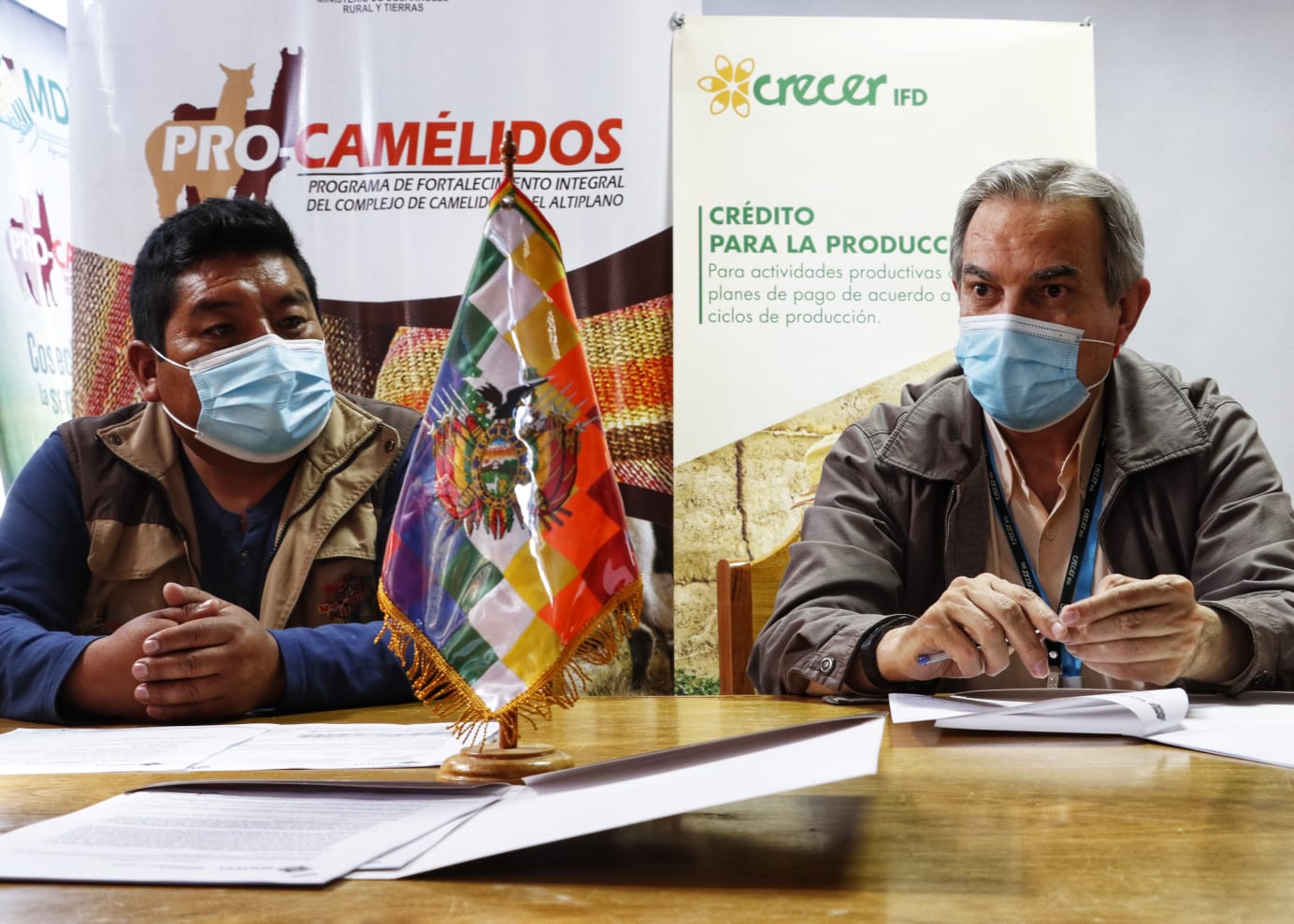 FIRMA DE CONVENIO PROMUEVE EL FINANCIAMIENTO CREDITICIO PARA PRODUCTORES DE CAMÉLIDOS EN BOLIVIA 