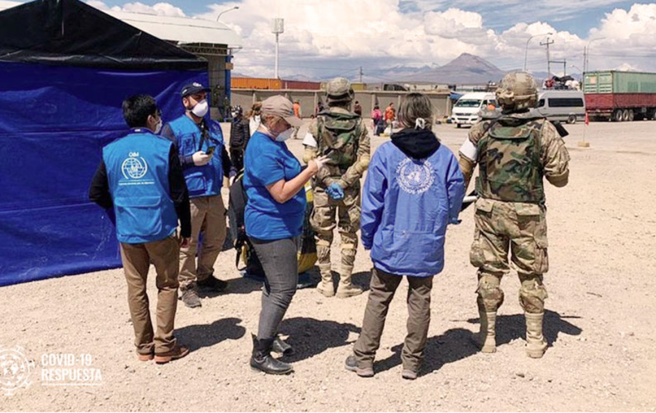 Apoyando los derechos humanos de migrantes en campamentos de cuarentena